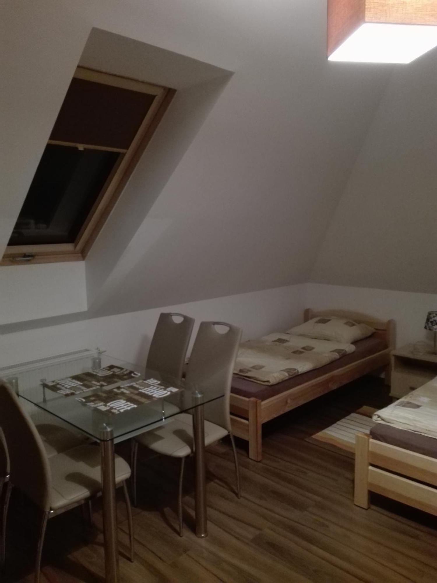 Villa Aurelia Pokoje Goscinne I Domki Letniskowe Mielenko Eksteriør billede