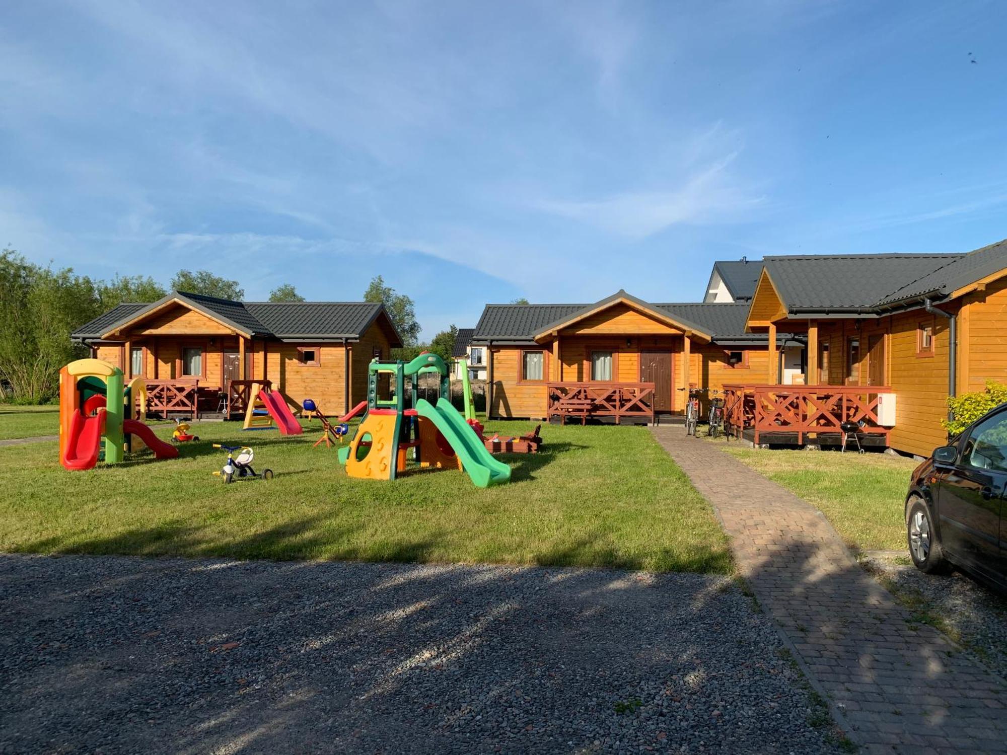 Villa Aurelia Pokoje Goscinne I Domki Letniskowe Mielenko Eksteriør billede